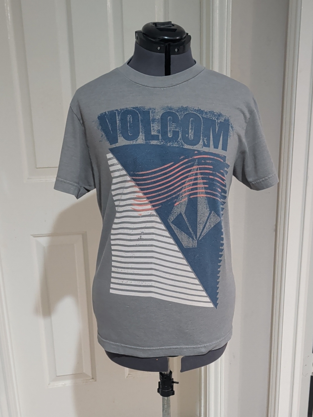 Vintage Volcom Gray Tee with Blue and White Graphic Men's Small
